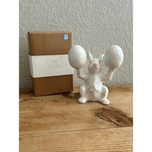 NEW IN BOX Pottery Barn Ceramic Easter Sculpted Bunny Salt & Pepper Shakers